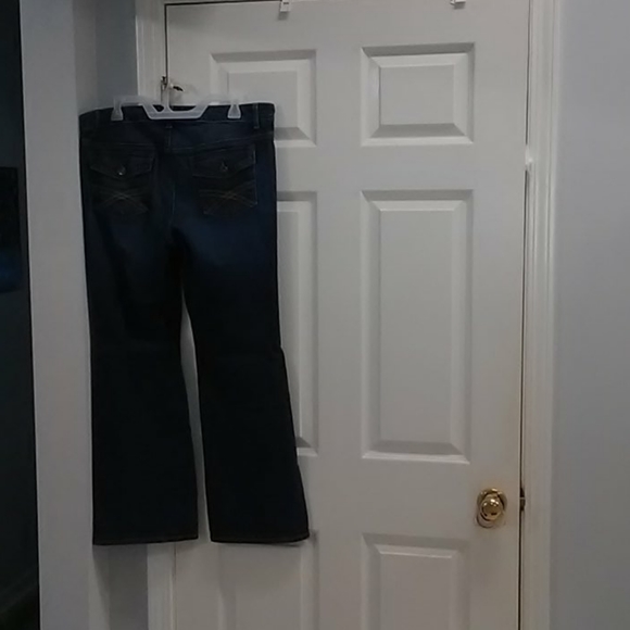 Jeans - Picture 5 of 6